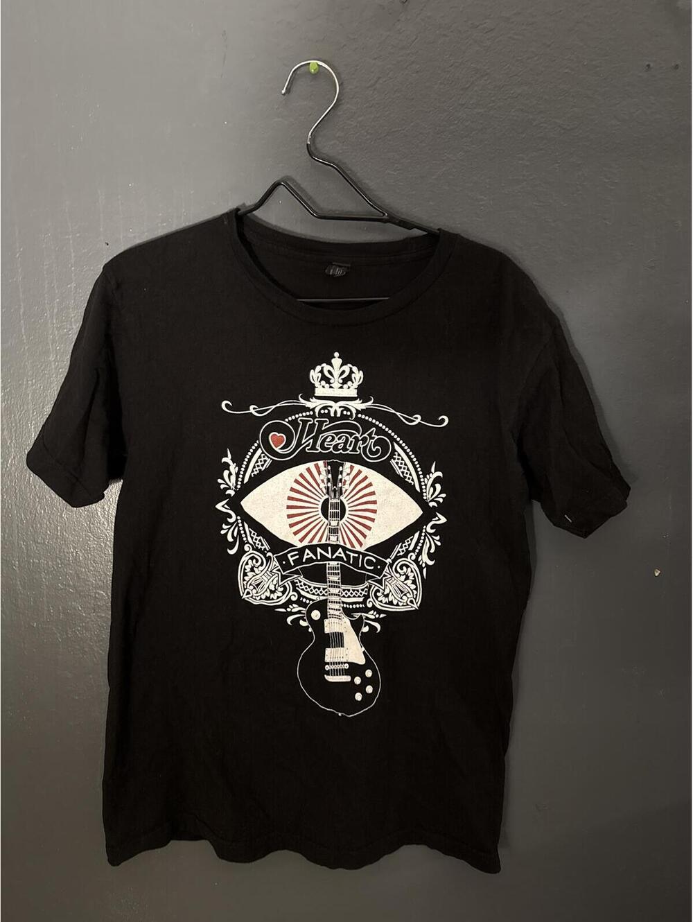 Heart Fanatic Graphic Band T-Shirt Black White Tultex Unisex Adults M